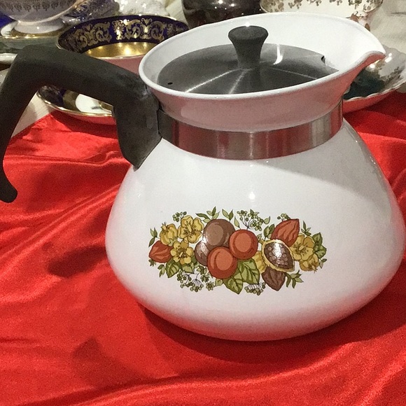 Corningware teapot - Picture 2 of 4